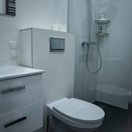 Chopin's アパート